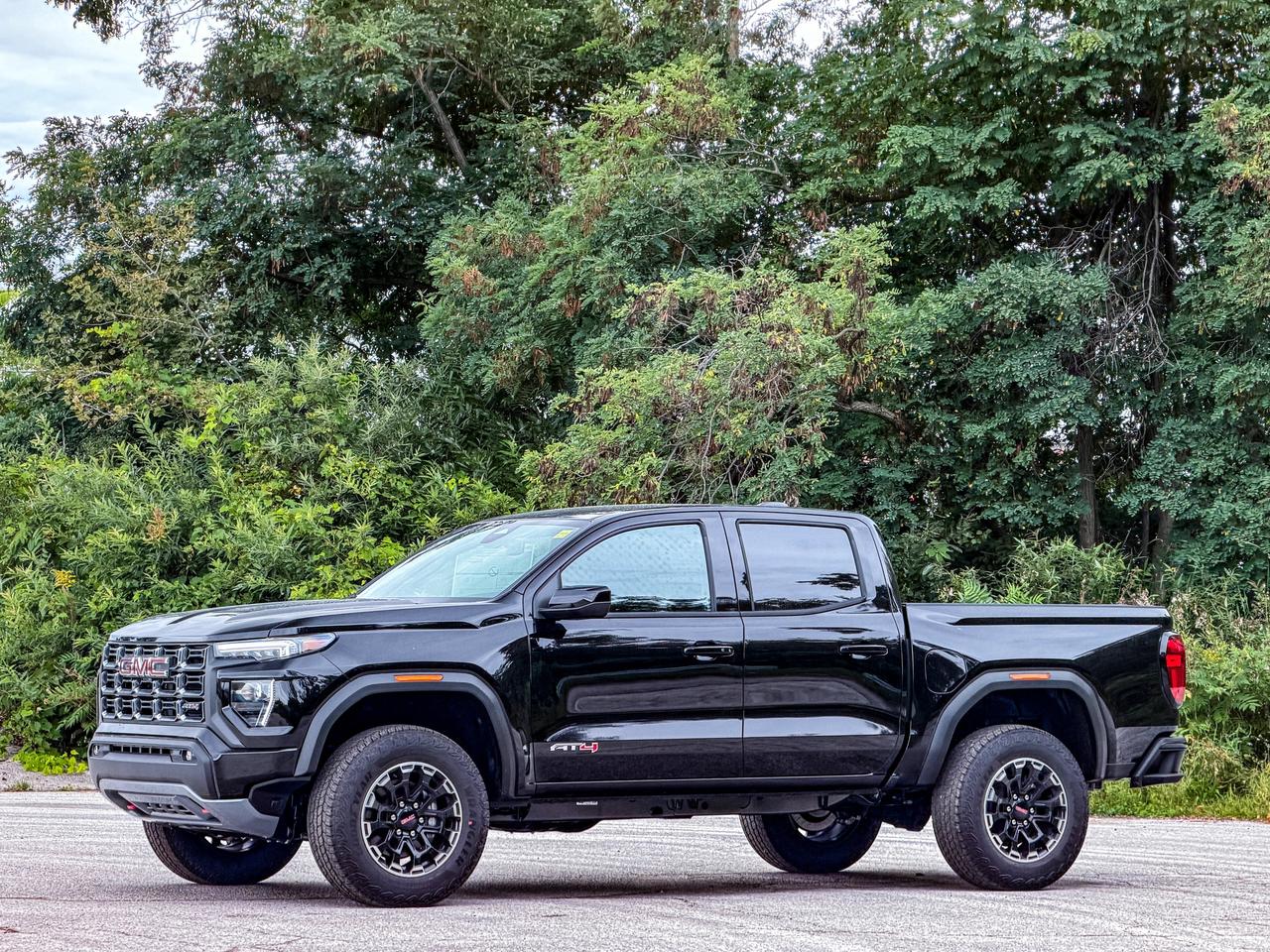2026 GMC Canyon AT4 Photo