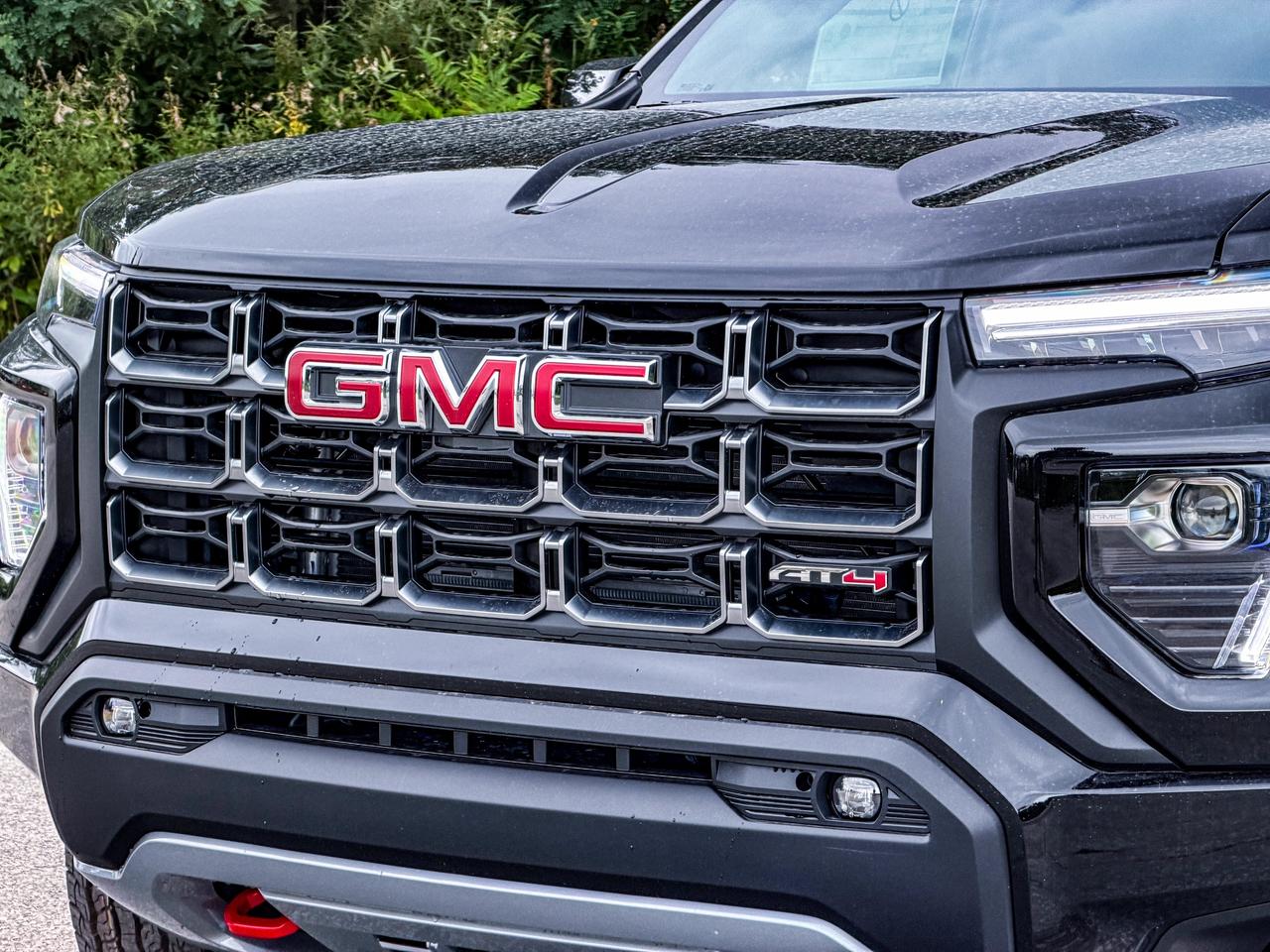 2026 GMC Canyon AT4 Photo