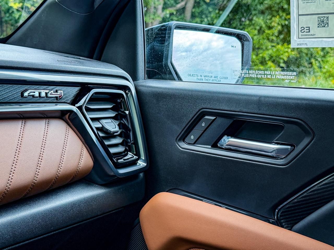 2026 GMC Canyon AT4 Photo
