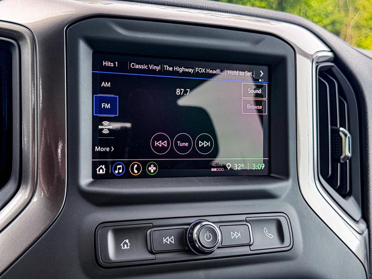 2026 GMC Sierra 1500 PRO Photo
