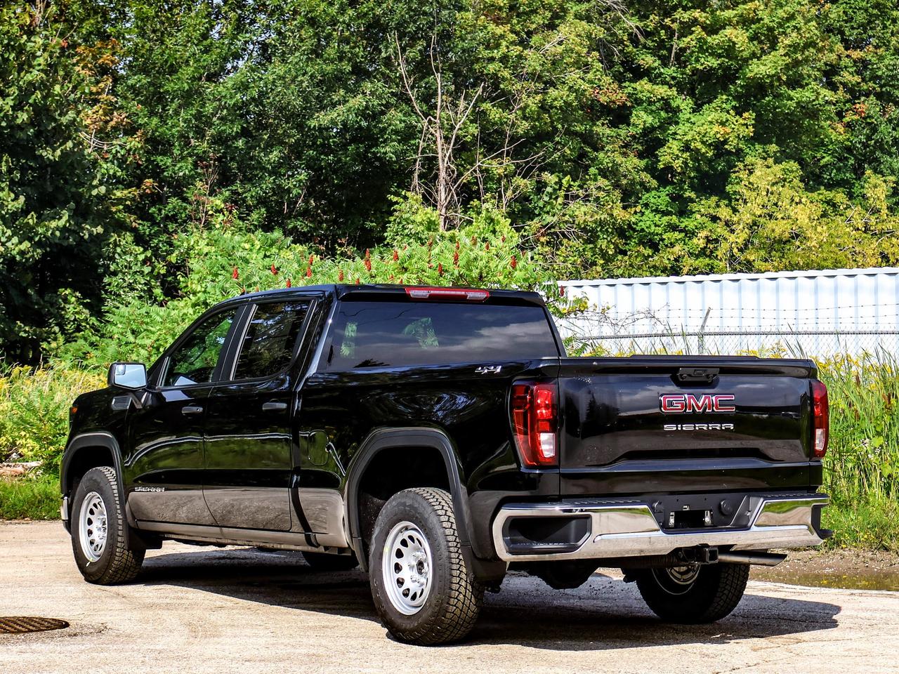2026 GMC Sierra 1500 PRO Photo