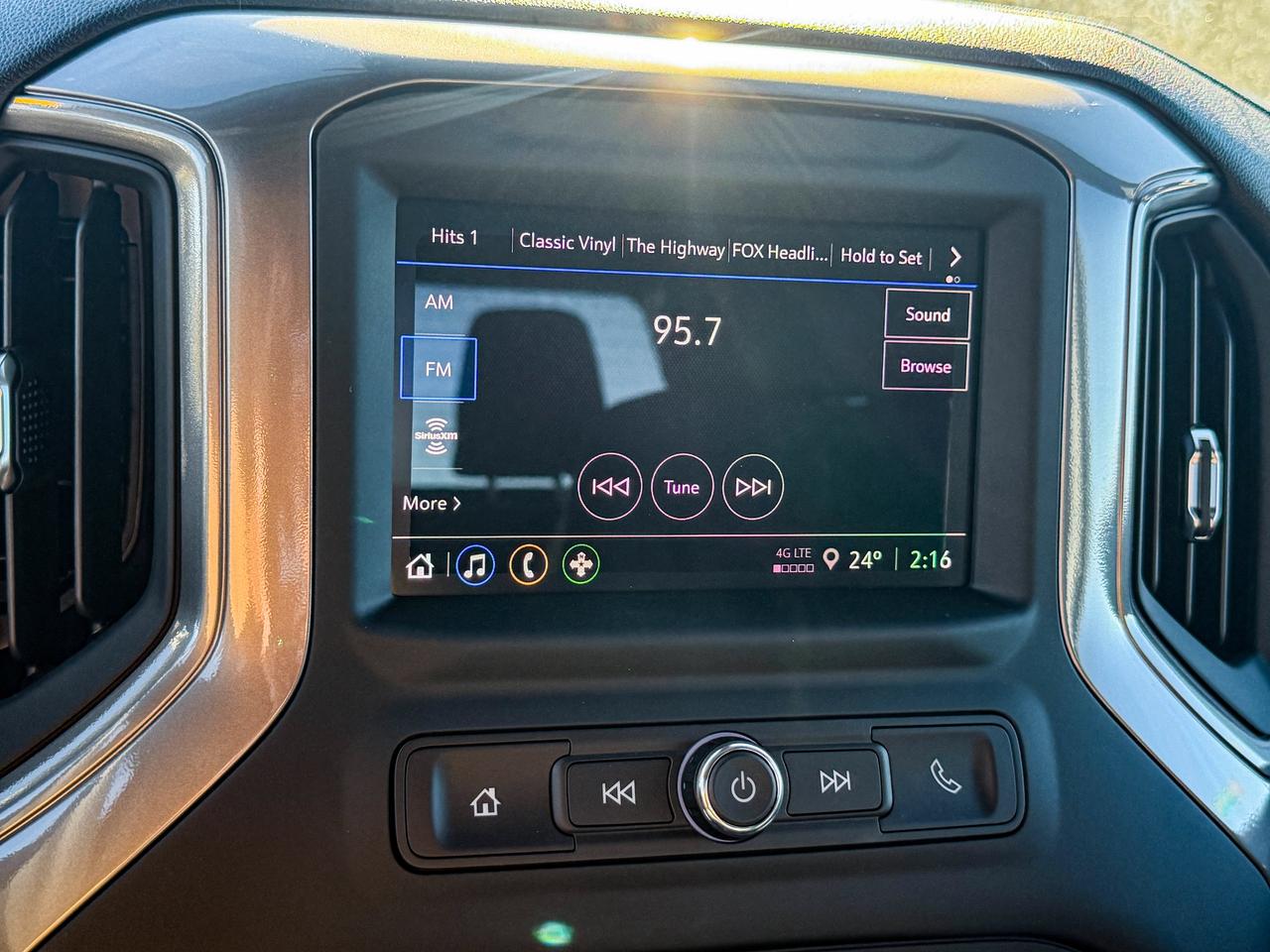 2026 GMC Sierra 1500 PRO Photo
