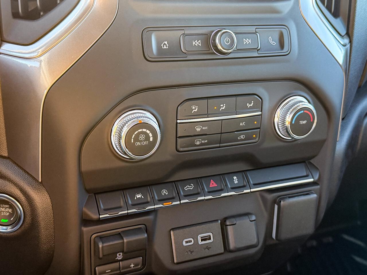2026 GMC Sierra 1500 PRO Photo