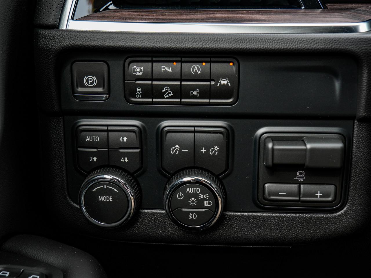 2026 Chevrolet Tahoe Premier Photo