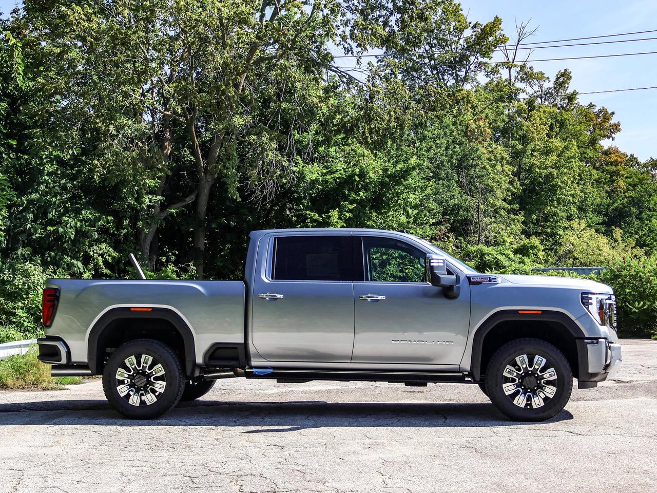 2026 GMC SIERRA 2500HD DENALI Photo