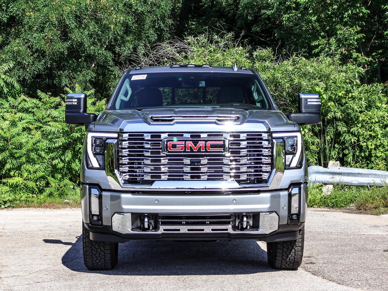 2026 GMC SIERRA 2500HD DENALI Photo