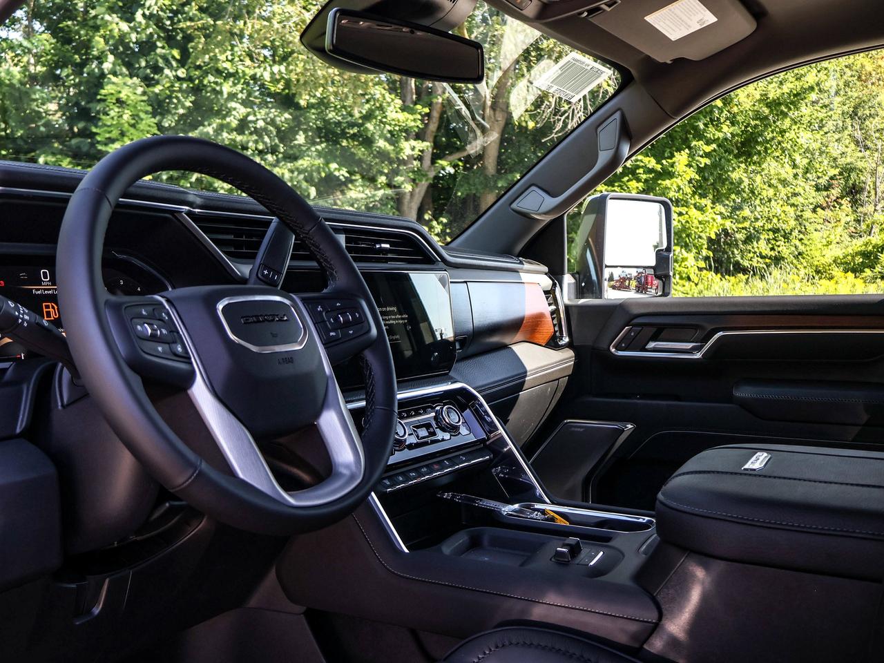 2026 GMC SIERRA 2500HD DENALI Photo