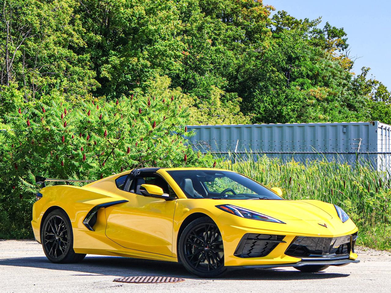 2025 Chevrolet Corvette 2LT Photo1