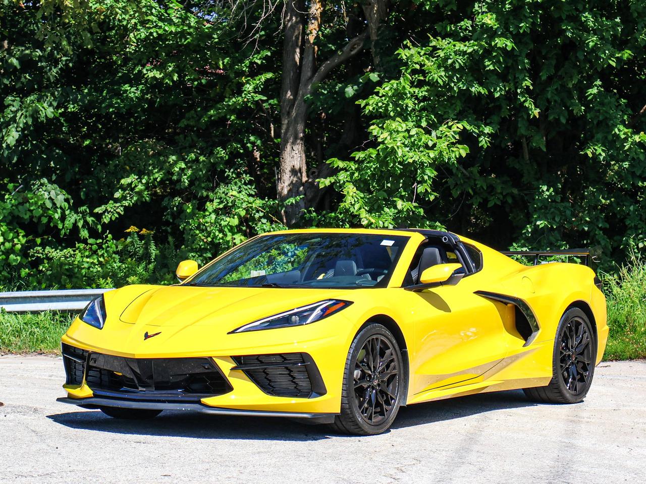 2025 Chevrolet Corvette 2LT Photo