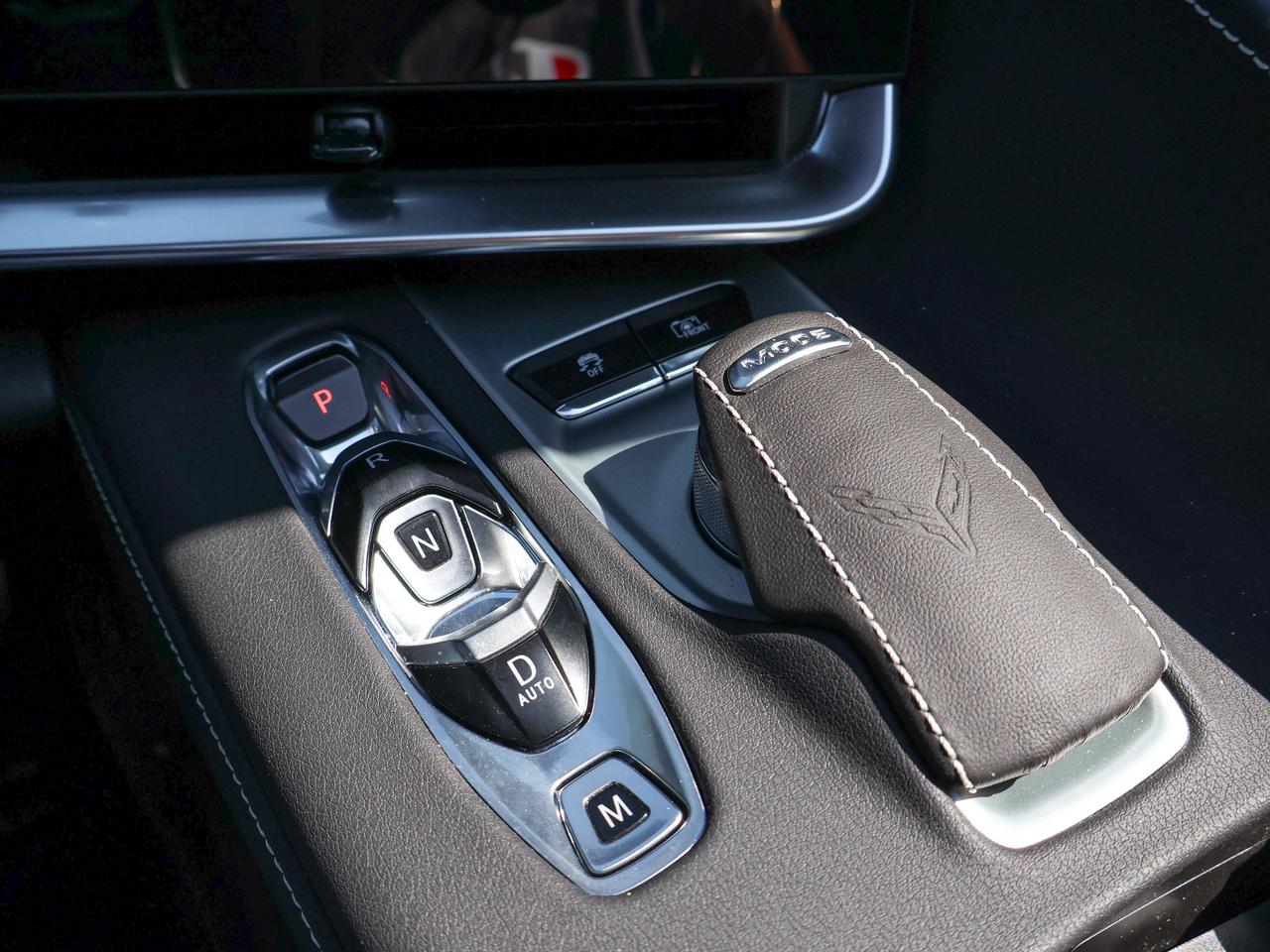 2025 Chevrolet Corvette 2LT Photo