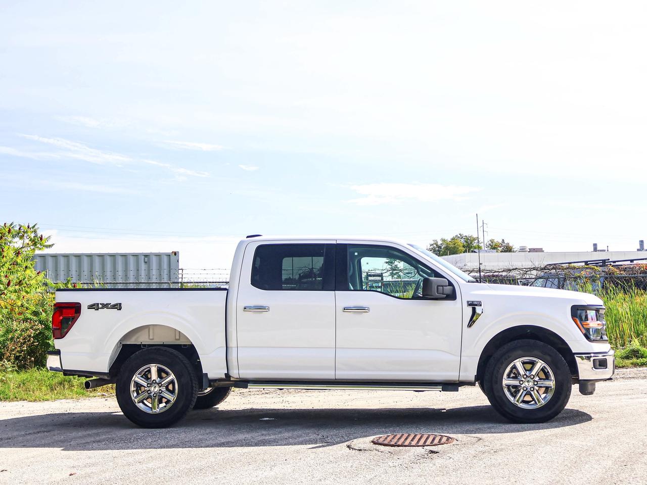 2025 Ford F-150 XLT Photo2