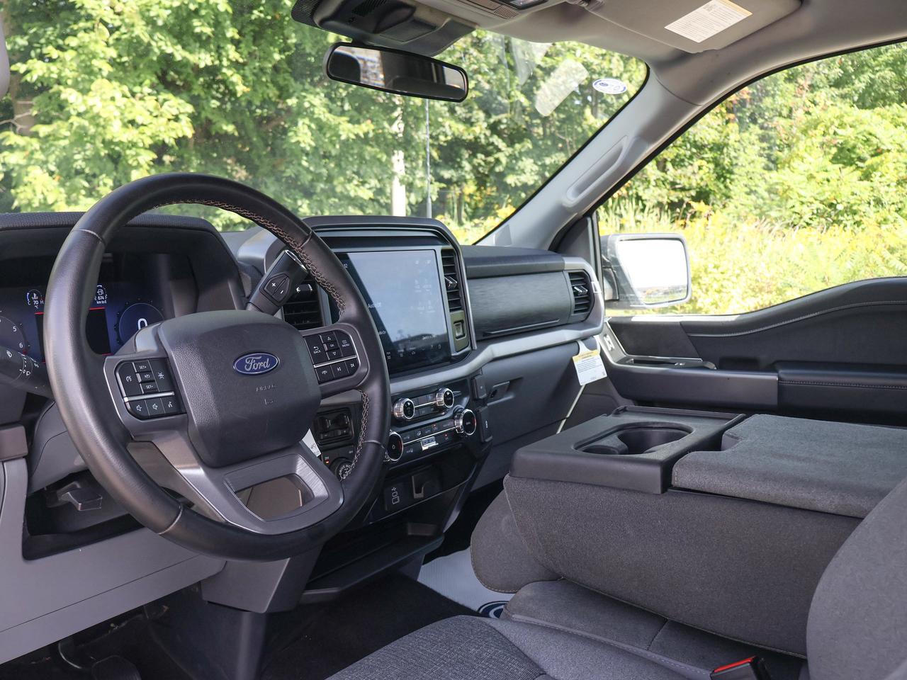 2025 Ford F-150 XLT Photo