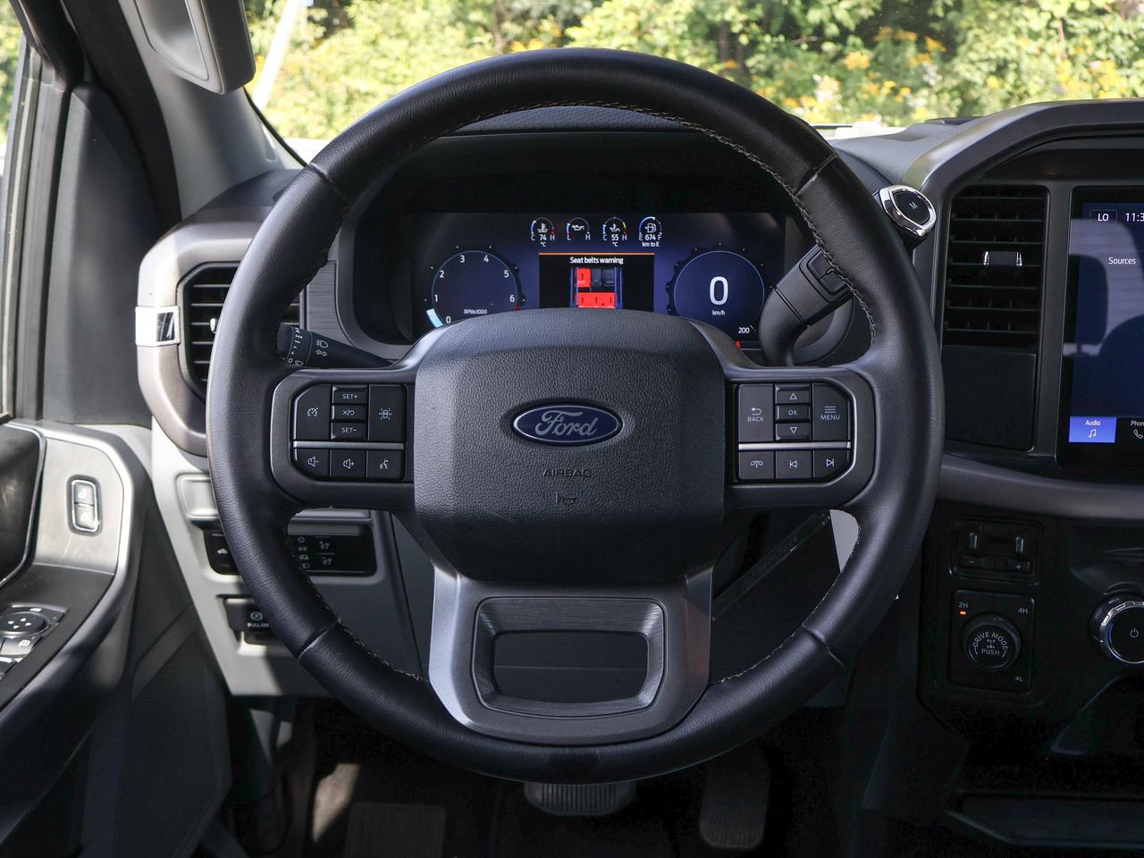2025 Ford F-150 XLT Photo