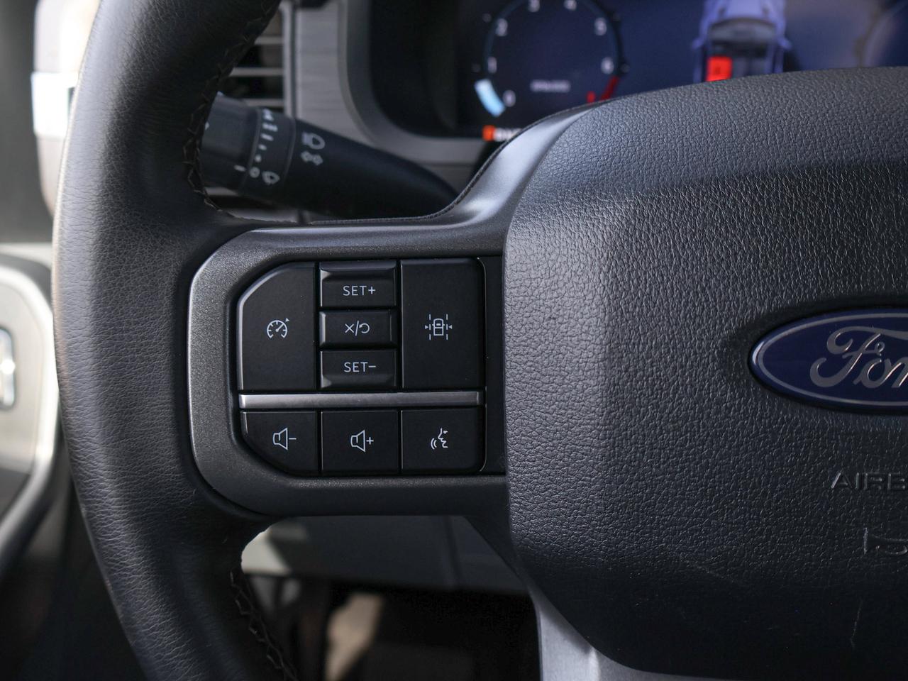 2025 Ford F-150 XLT Photo