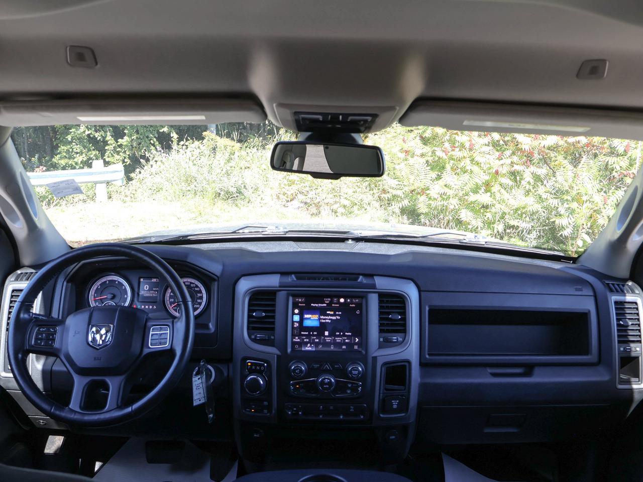 2022 RAM 1500 Classic EXPRESS Photo