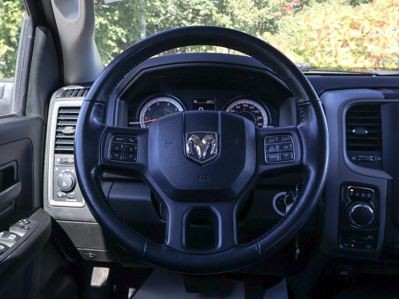 2022 RAM 1500 Classic EXPRESS Photo
