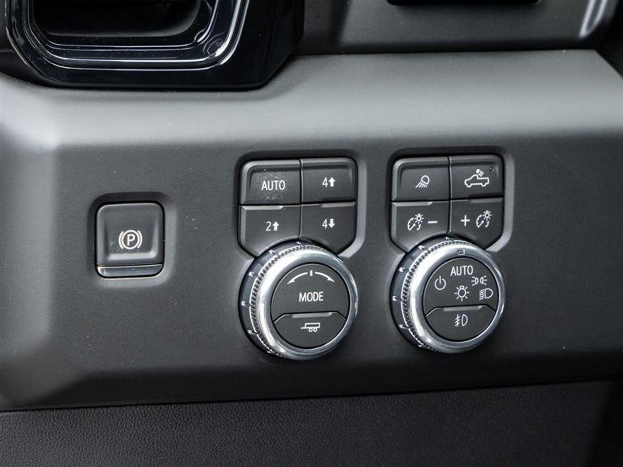2026 GMC Sierra 1500 AT4X Photo