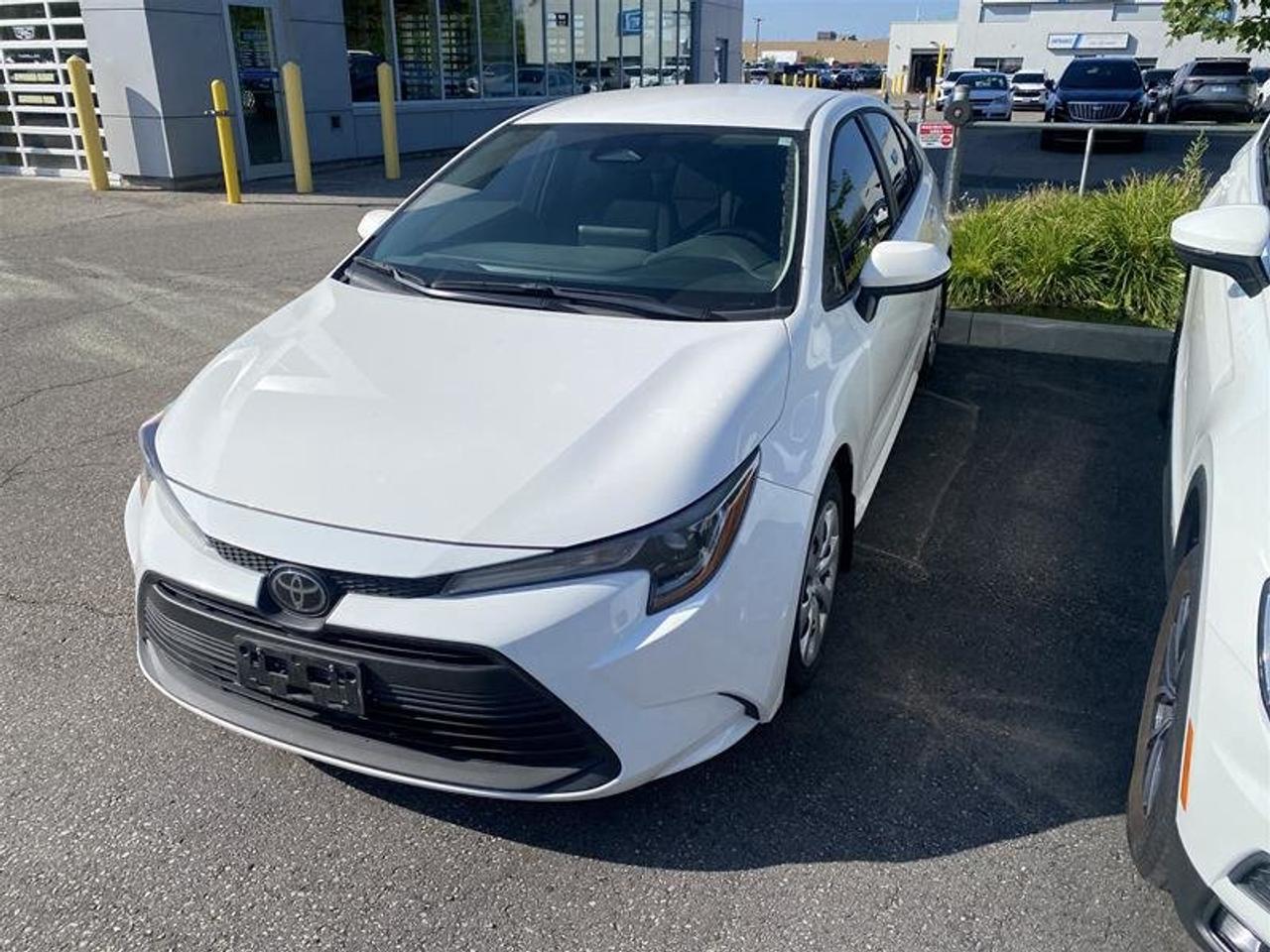 Used 2024 Toyota Corolla Cross LE FWD for sale in Mississauga, ON