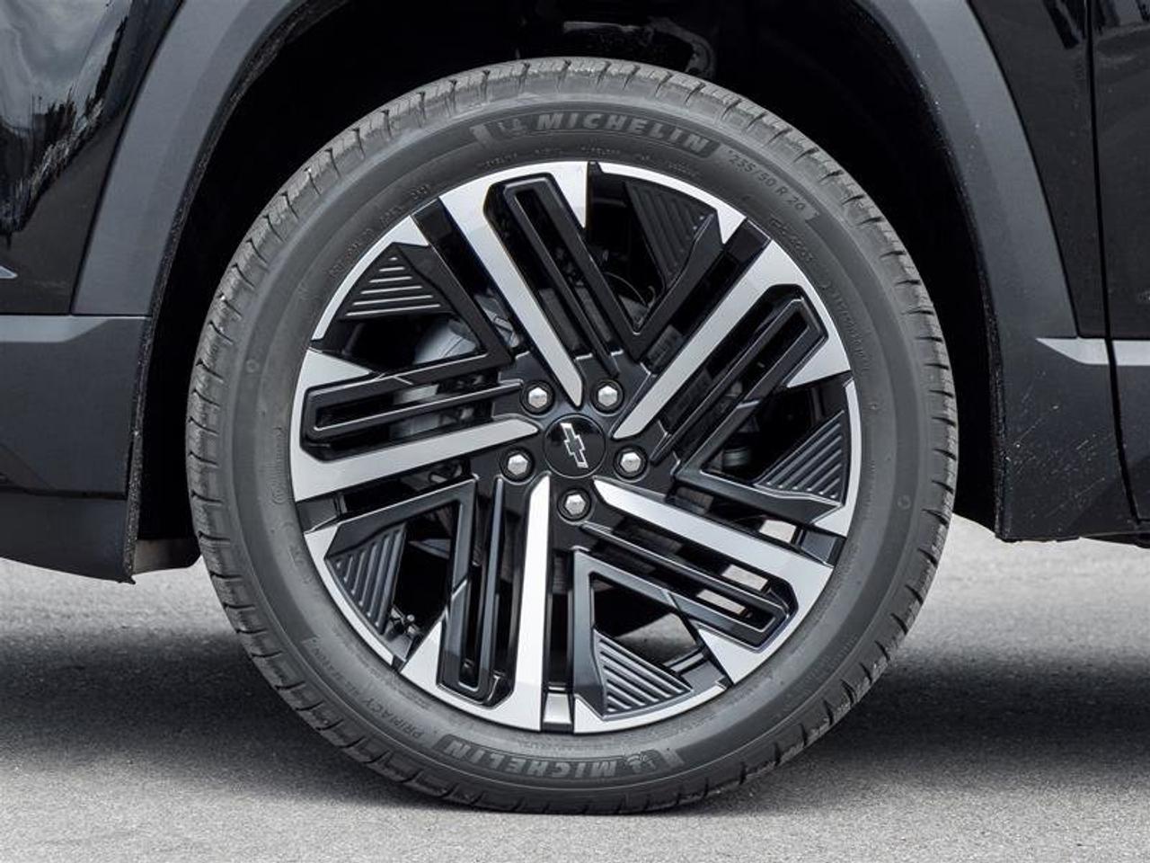 2027 Chevrolet Equinox RS Photo