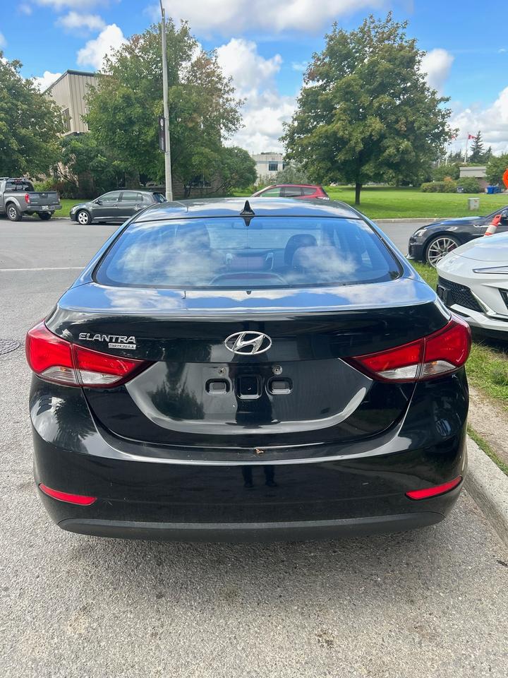 2015 Hyundai Elantra SE - LOW KM'S, SUNROOF, HEATED SEATS, AND MORE! Photo38