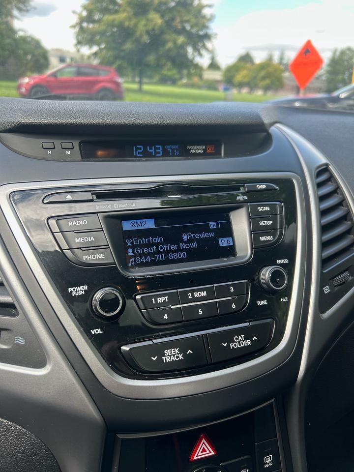 2015 Hyundai Elantra SE - LOW KM'S, SUNROOF, HEATED SEATS, AND MORE! Photo52