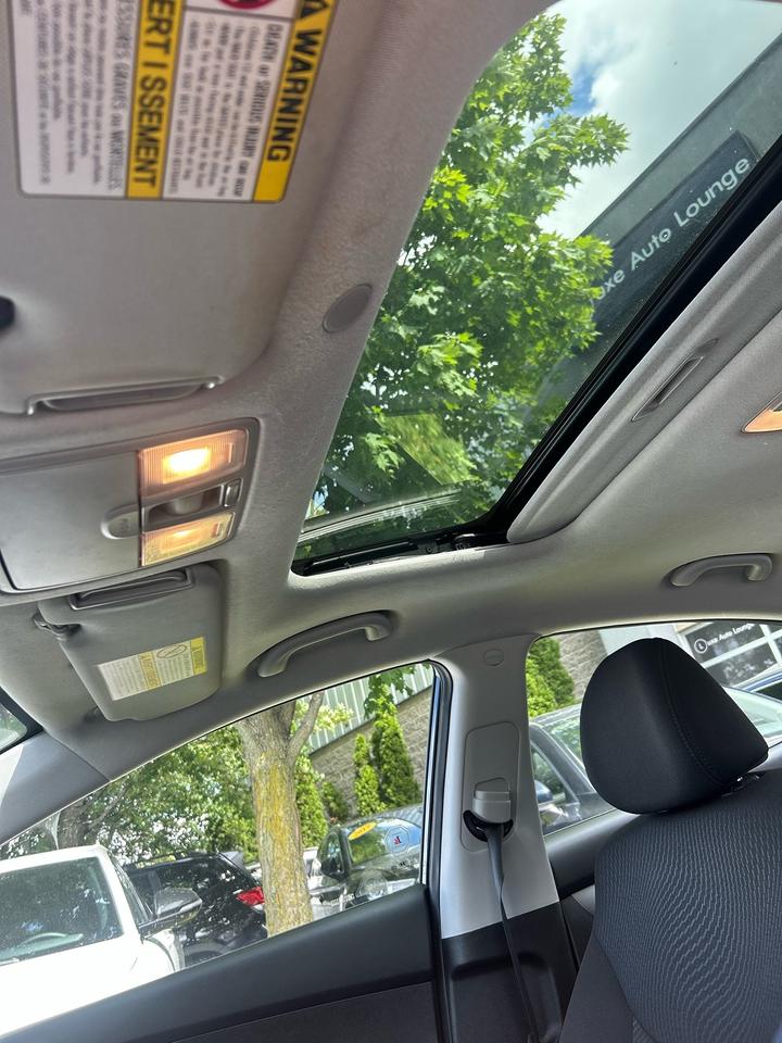 2015 Hyundai Elantra SE - LOW KM'S, SUNROOF, HEATED SEATS, AND MORE! Photo56