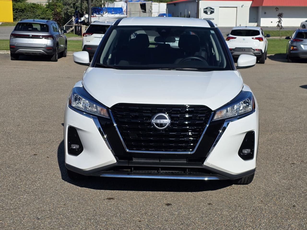 2024 Nissan Kicks S ONLY 17,000KM Photo1