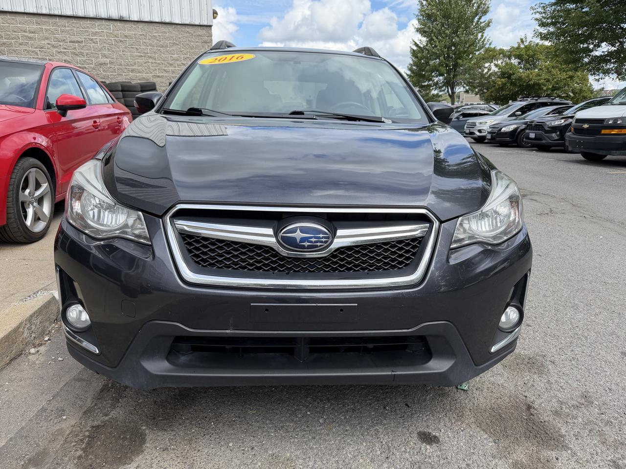 2016 Subaru Crosstrek 2.0i w/Limited Pkg Photo8