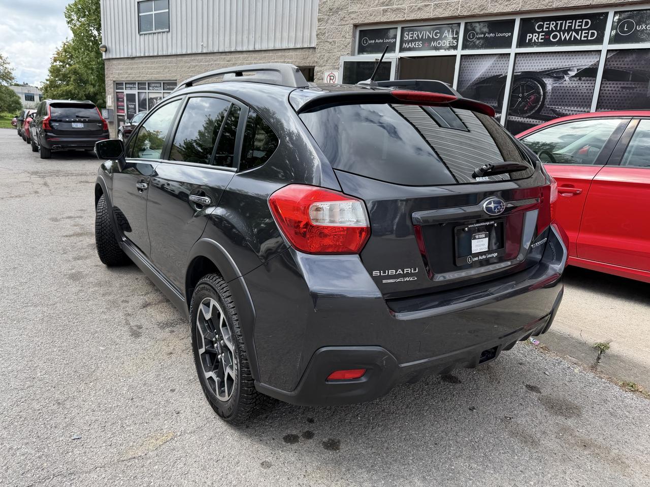 2016 Subaru Crosstrek 2.0i w/Limited Pkg Photo4