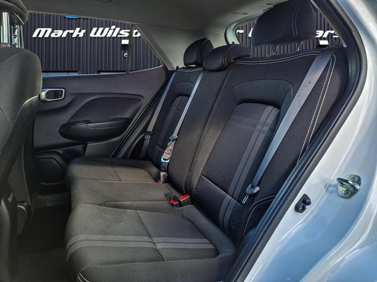 2025 Hyundai Venue Preferred | Heated Wheel + Seats | CarPlay + Android | Rear Camera | and More ! Photo
