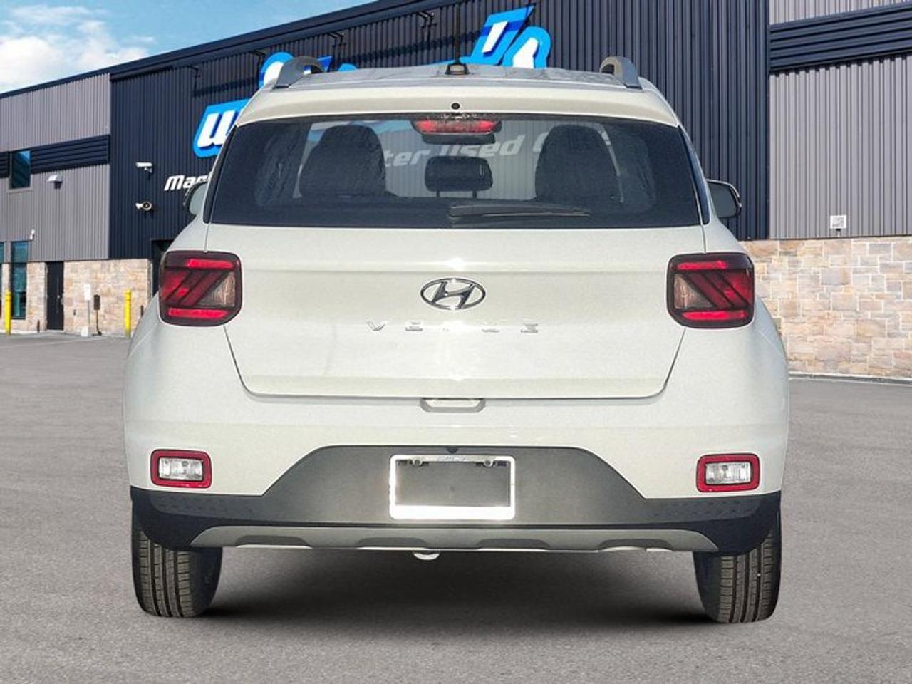 2025 Hyundai Venue Preferred | Heated Wheel + Seats | CarPlay + Android | Rear Camera | and More ! Photo3