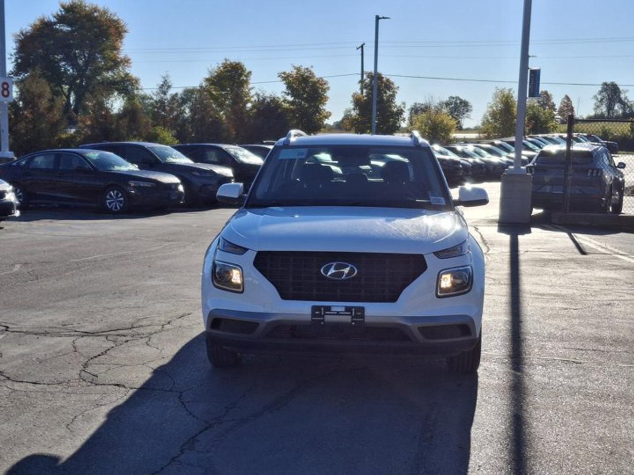 2026 Hyundai Venue Preferred | Heated Wheel + Seats | BCW | RCCW | CarPlay + Android | Rear Camera | and More ! Photo