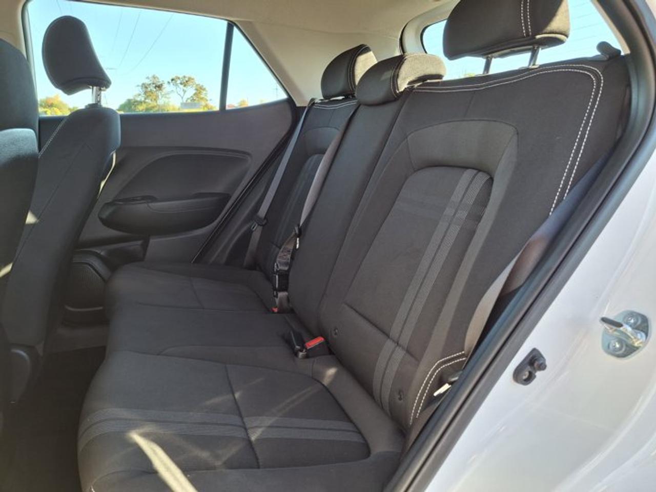 2026 Hyundai Venue Preferred | Heated Wheel + Seats | BCW | RCCW | CarPlay + Android | Rear Camera | and More ! Photo