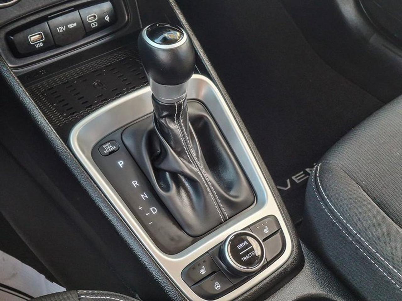 2026 Hyundai Venue Preferred | Heated Wheel + Seats | BCW | RCCW | CarPlay + Android | Rear Camera | and More ! Photo