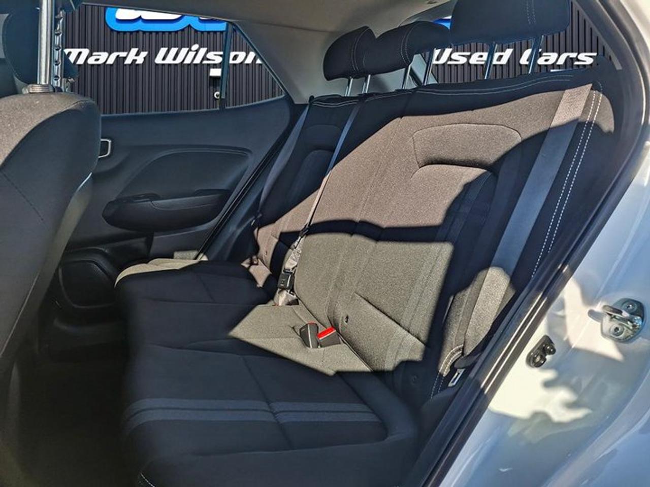 2026 Hyundai Venue Preferred | Heated Wheel + Seats | BCW | RCCW | CarPlay + Android | Rear Camera | and More ! Photo