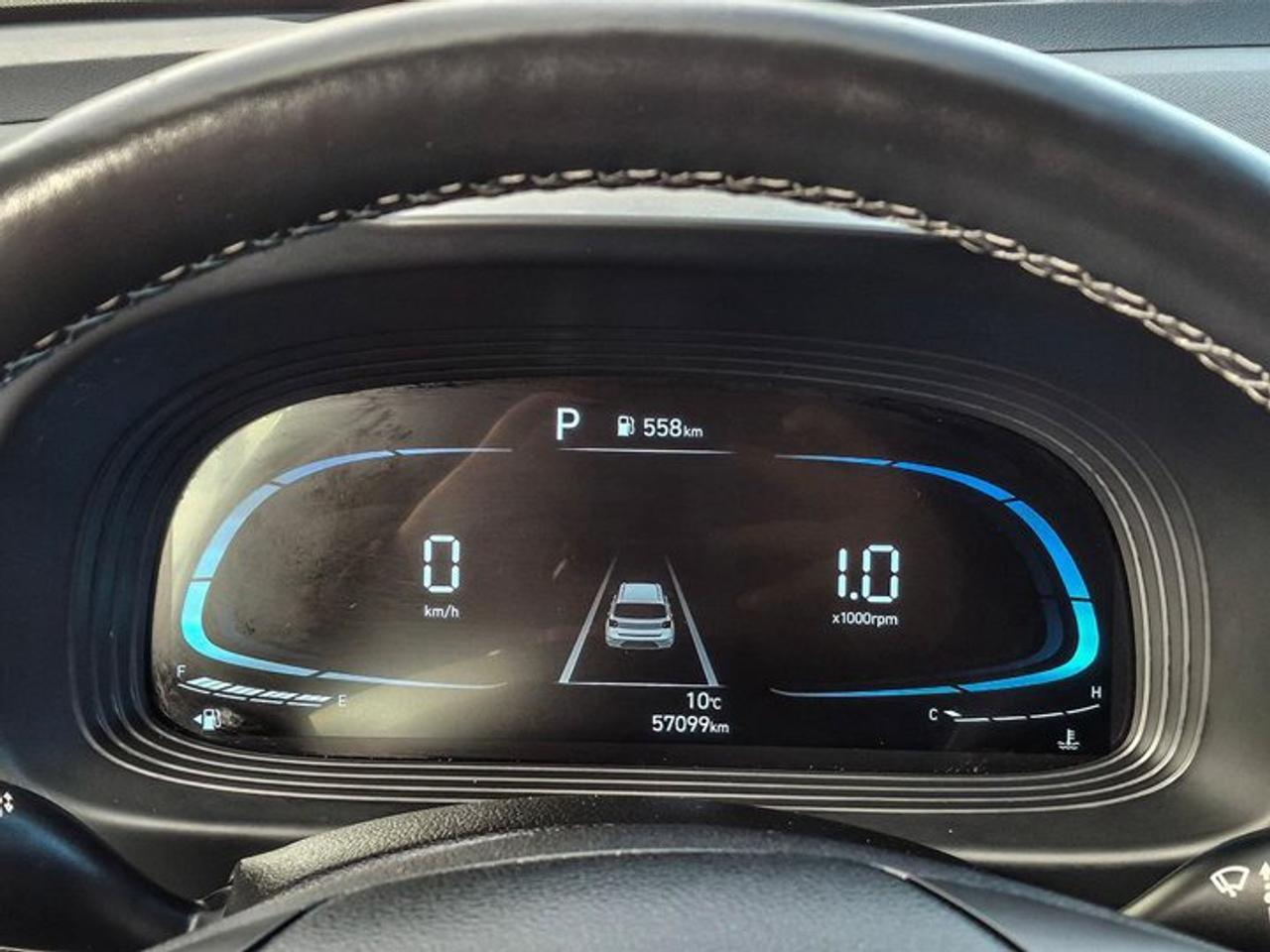 2025 Hyundai Venue Preferred | Heated Wheel + Seats | CarPlay + Android | Rear Camera | and More ! Photo