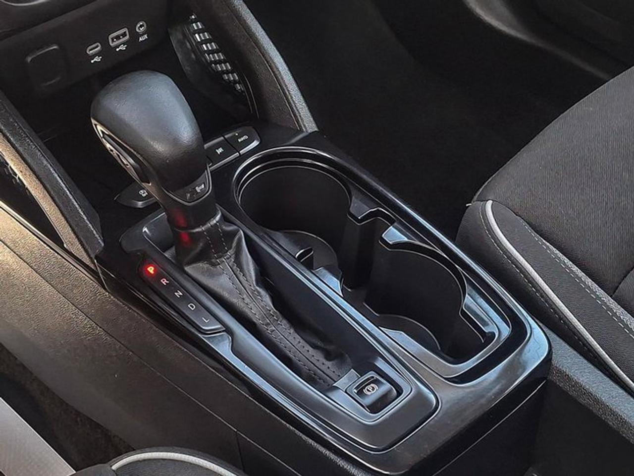 2021 Chevrolet TrailBlazer LT AWD | Heated Seats | CarPlay + Android | Remote Start | Blind Spot | Rear Cam | and More ! Photo