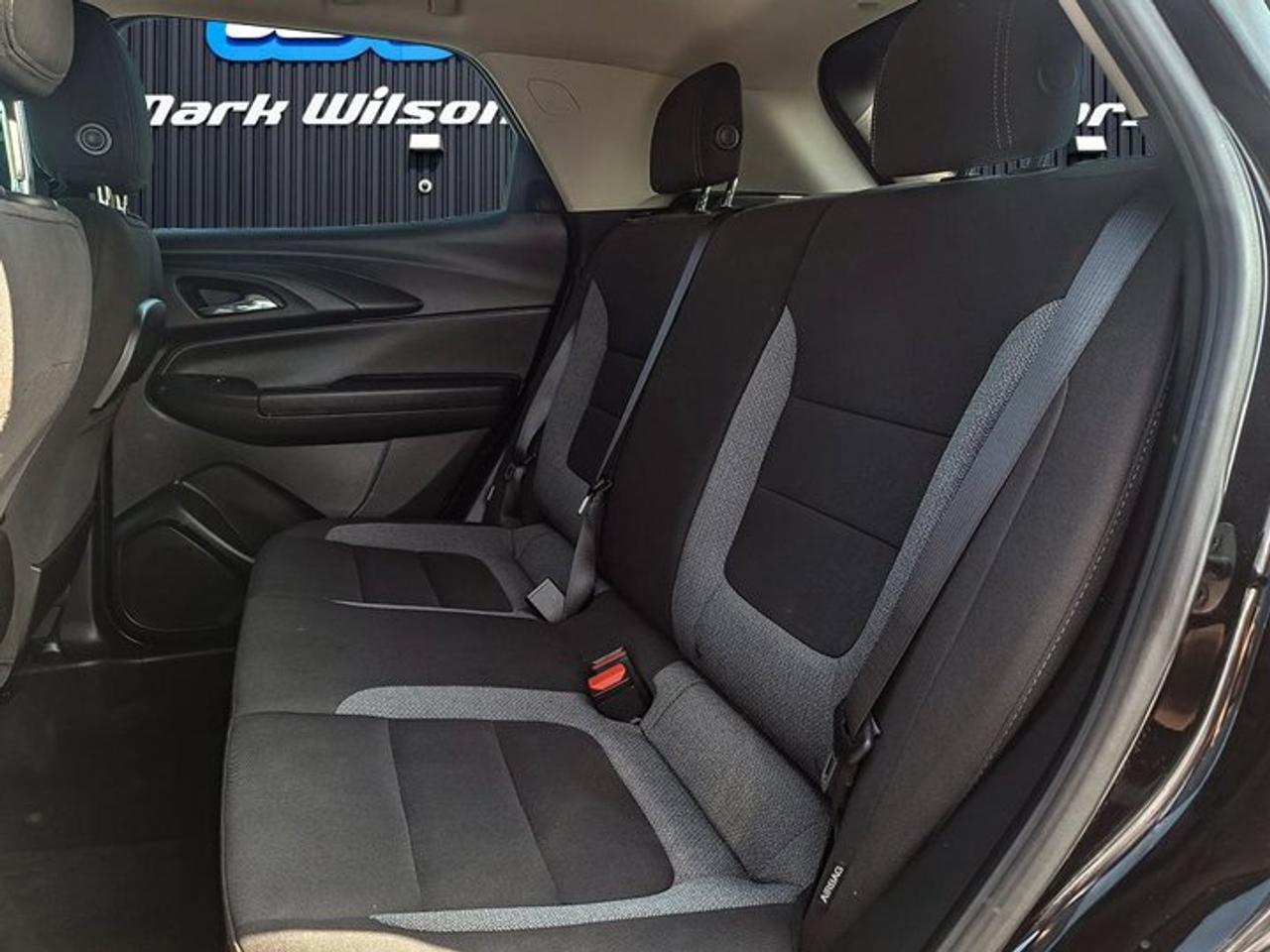 2021 Chevrolet TrailBlazer LT AWD | Heated Seats | CarPlay + Android | Remote Start | Blind Spot | Rear Cam | and More ! Photo