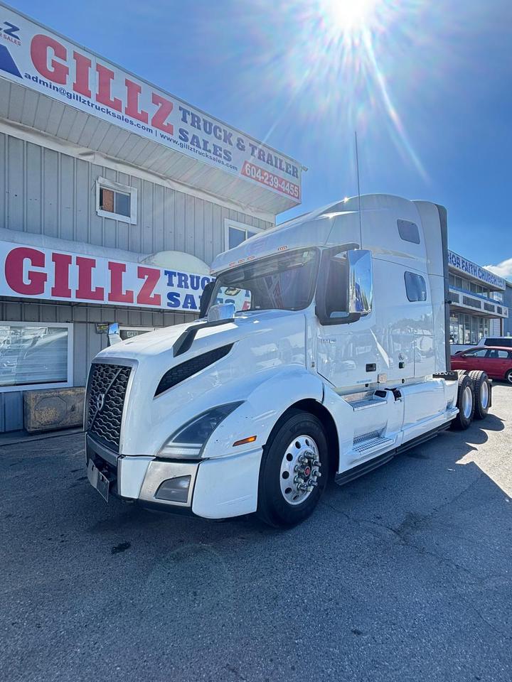 Used 2022 Volvo VNL  for sale in Surrey, BC