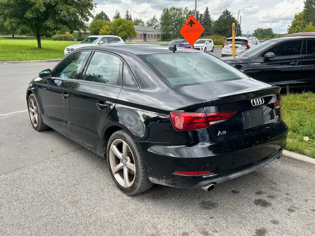 2015 Audi A3 KOMFORT, HEATED SEATS, SUNROOF, BLUETOOTH & MORE!! Photo6