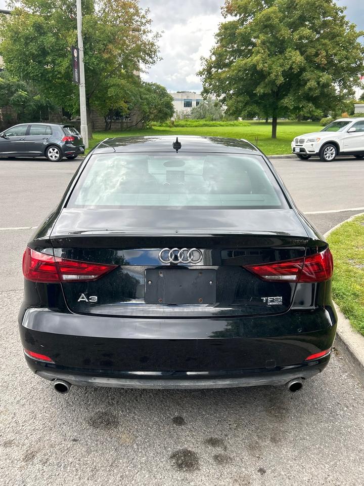 2015 Audi A3 KOMFORT, HEATED SEATS, SUNROOF, BLUETOOTH & MORE!! Photo38