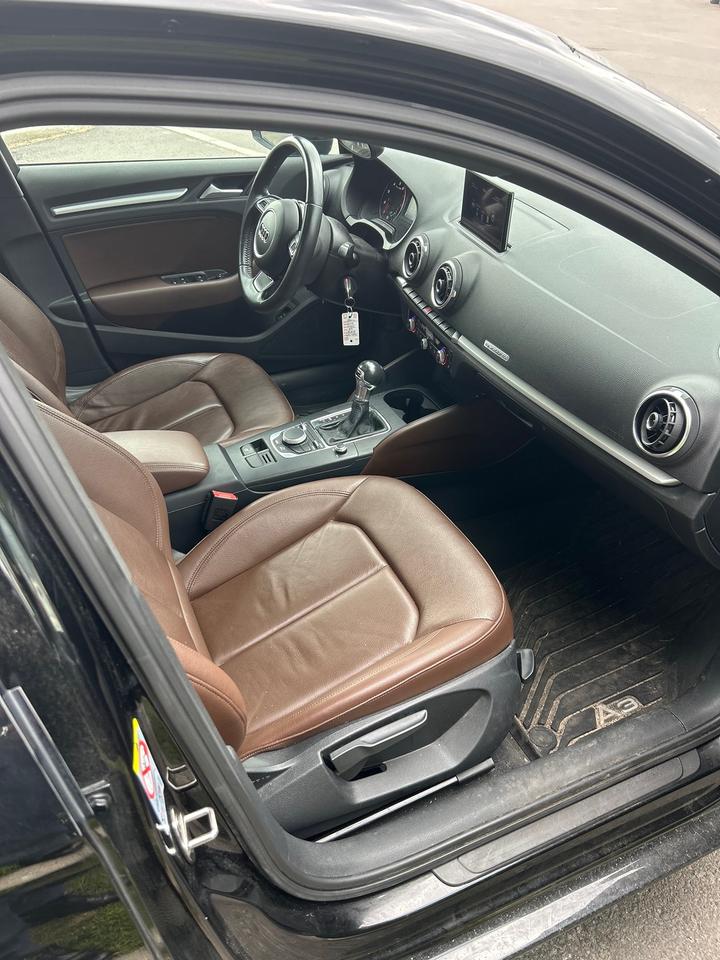 2015 Audi A3 KOMFORT, HEATED SEATS, SUNROOF, BLUETOOTH & MORE!! Photo28
