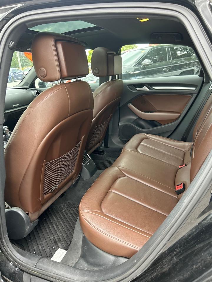 2015 Audi A3 KOMFORT, HEATED SEATS, SUNROOF, BLUETOOTH & MORE!! Photo59