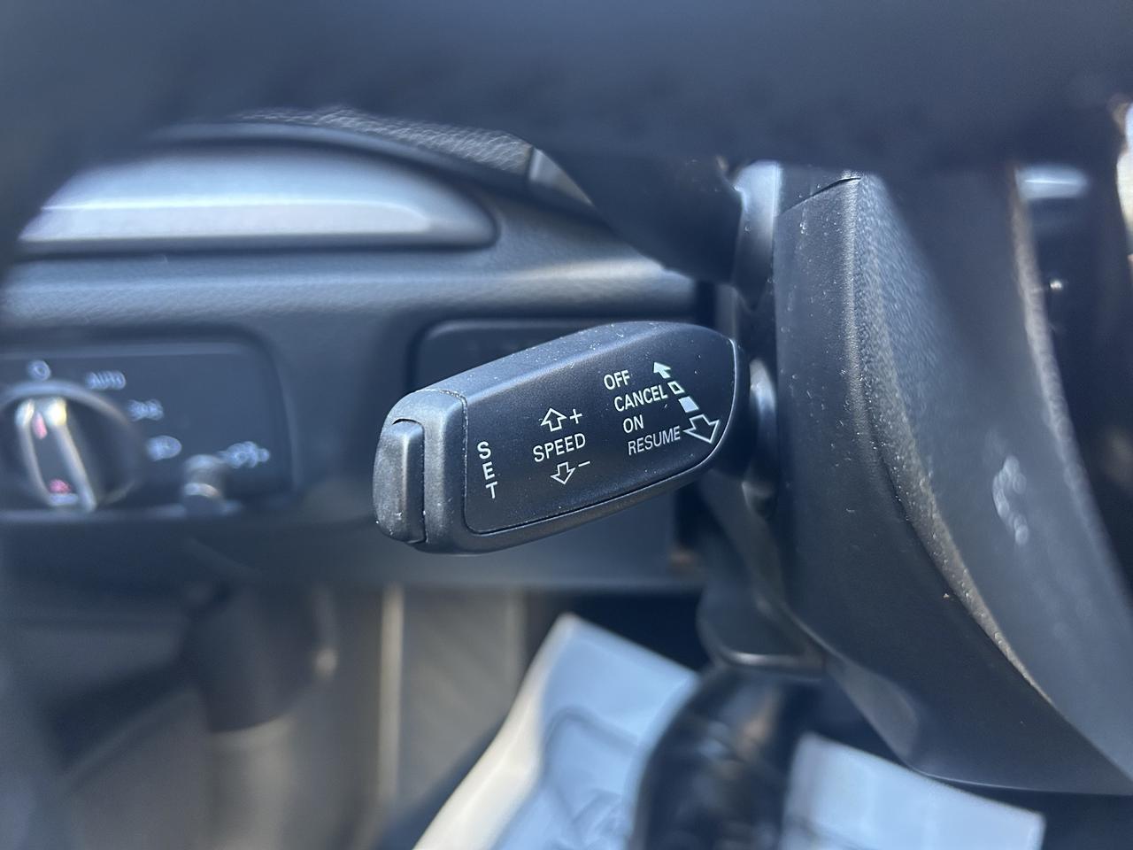 2015 Audi A3 KOMFORT, HEATED SEATS, SUNROOF, BLUETOOTH & MORE!! - Photo #19