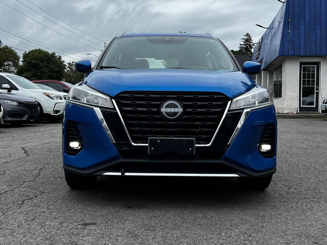 2022 Nissan Kicks SV FWD Photo1