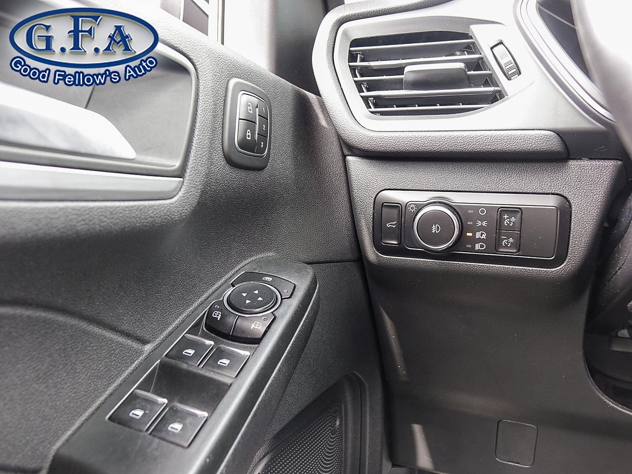 2023 Ford Escape PLATINUM MODEL, AWD, LEATHER SEATS, NAVIGATION, RE Photo19