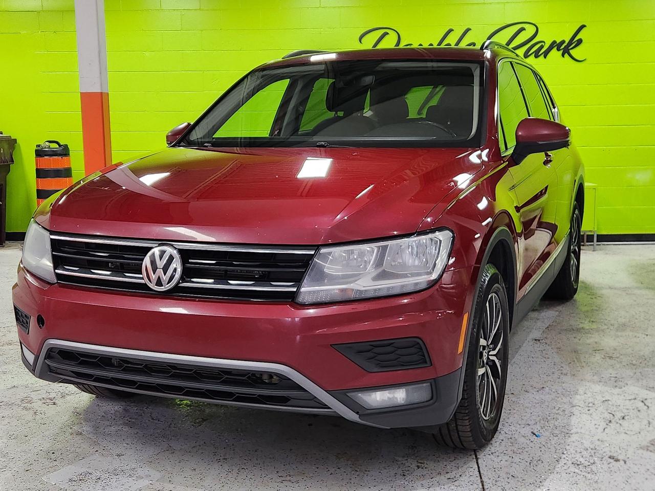 2018 Volkswagen Tiguan Comfortline SUNROOF HEATED SEATS 4MOTION REAR CAM - Photo #1