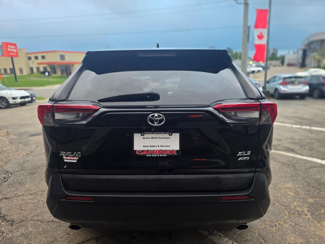 2019 Toyota RAV4 XLE AWD | Accident Free | Sunroof | BSM | Power Seats Photo