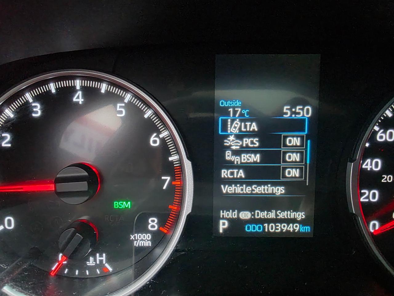 2019 Toyota RAV4 XLE AWD | Accident Free | Sunroof | BSM | Power Seats Photo