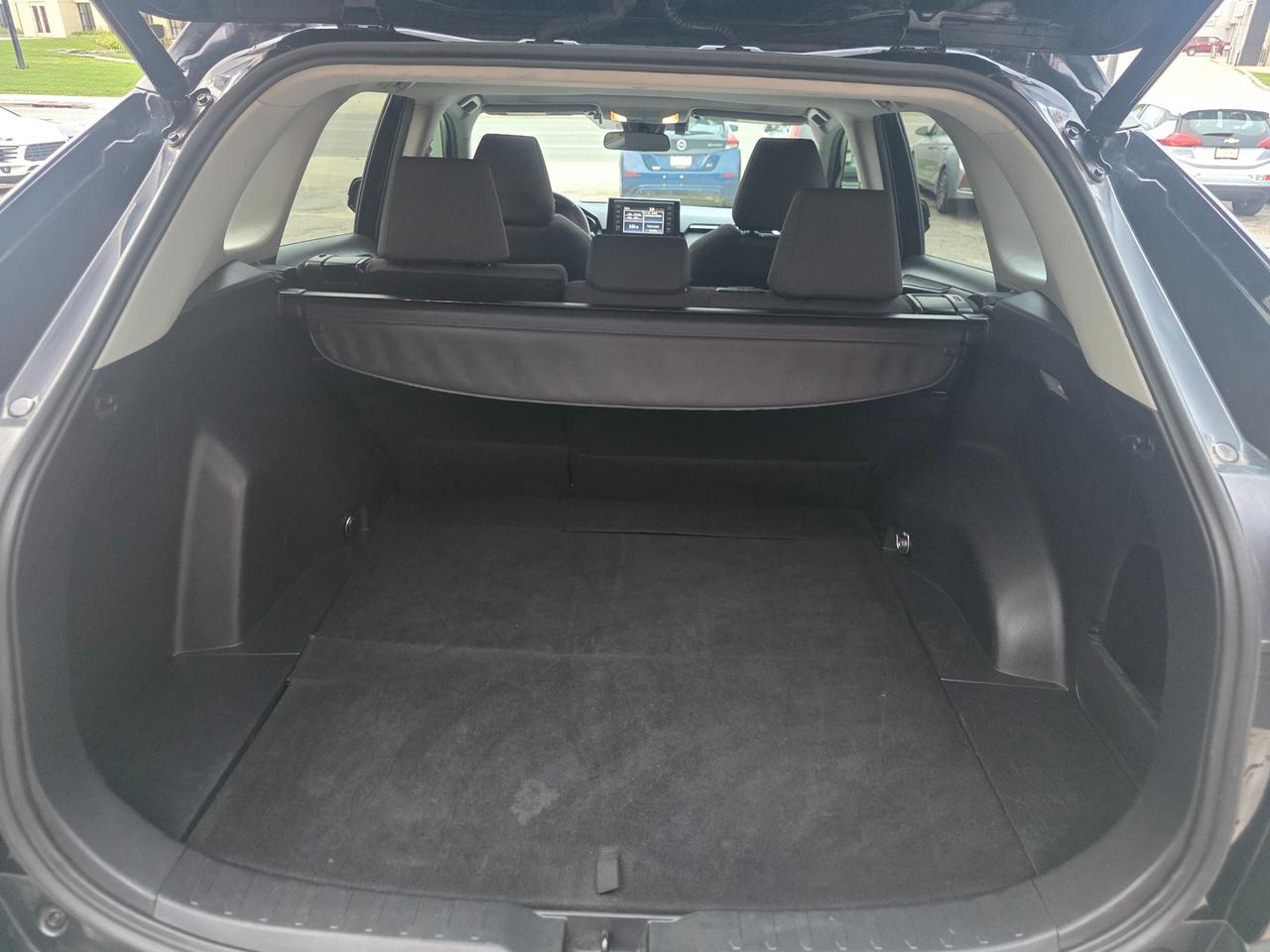 2019 Toyota RAV4 XLE AWD | Accident Free | Sunroof | BSM | Power Seats Photo